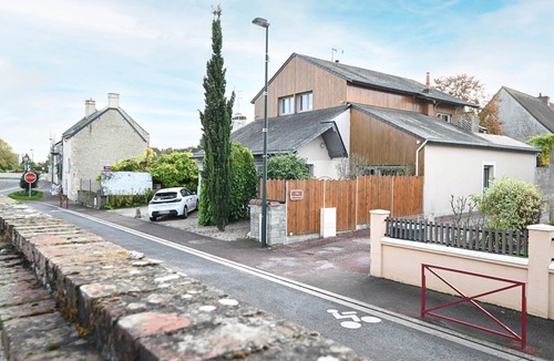 Hubert-Folie Apartment | Gîte La Bell'Angerie - Avec terrasse
