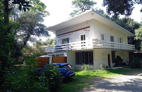 Saint-Michel-Chef-Chef Apartment | Garden level, private plot 400 m² in the heart of the woods, 1 mn walk from the sea