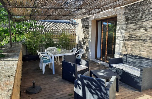 Lambesc Apartment | Gite à la Ferme des Petits Fruits Bio