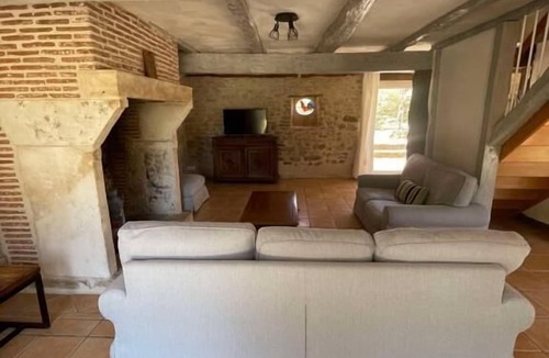 Martel Bed & Breakfast | Gite 06-La Vigne, with pool & jacuzzi-16 pers