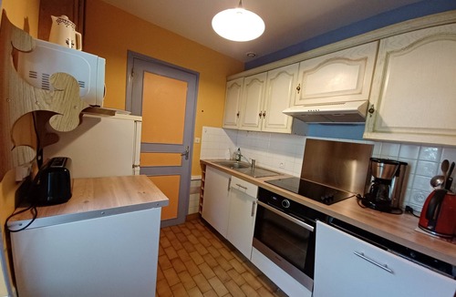 Sainte-Honorine-des-Pertes House | Gite de la Flambardiere, close to the sea and hiking trails,