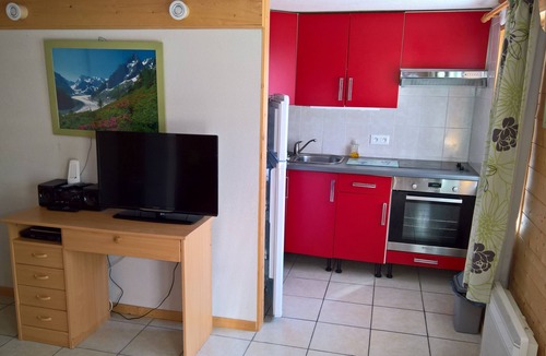 Collonges-sous-Saleve Apartment | GITE LE JURA | COLLONGES-SOUS-SALÈVE | 5 MINUTES FROM GENEVA