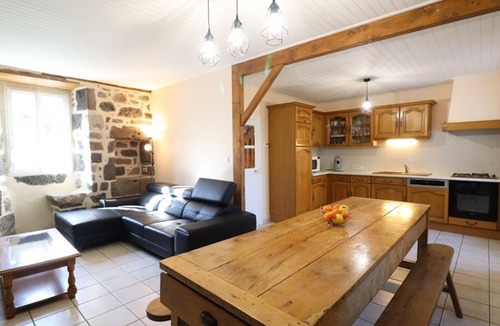 Polminhac Cottage | Gite Polminhac, 3 bedrooms, 7 persons