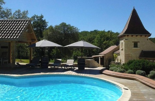 Salviac Cottage | Gite with swimming pool, in a quiet bucolic setting