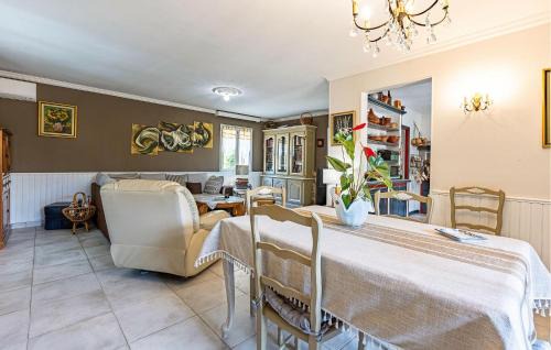 Bedarrides House | Gorgeous Home In Bédarrides