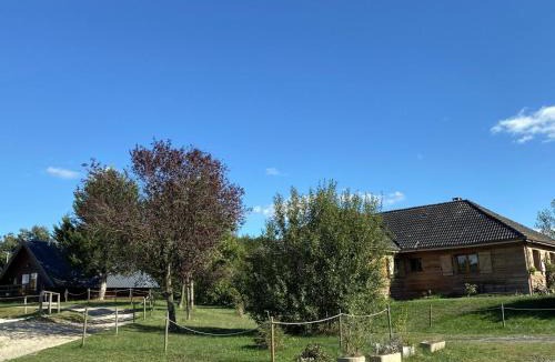 Le Vernet House | Grand chalet, parking, animaux admis - 11 pers. près de Vichy - FR-1-489-625