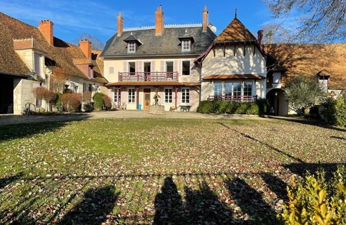 Saint-Satur House | Grand Gîte de Charme 19e & son Parc, Loire & Sancerre