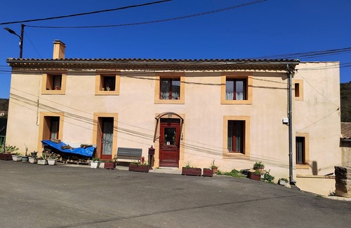 Antugnac House | Grande Maison à 5min du Musée des Dinosaures D'espéraza Petits Chiens Acceptés !