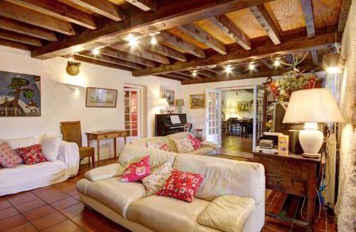 Saint-Alban-les-Eaux House | Grande maison avec jardin, cheminée et jeux d'enfants, idéale pour des vacances au calme - FR-1-496-95