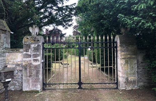Amaye-sur-Orne House | Great House in a closed castle area with a tennis court and huge territory