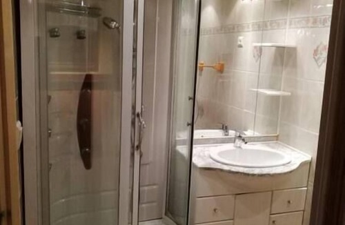 Cazals-des-Bayles House | Guest room, La Nougatine, near Mirepoix, Swimming pool, Nature, agrotourism farm