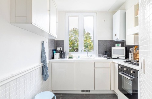 15th Arrondissement Apartment | GuestReady - Cosy stay near Square Saint-Lambert