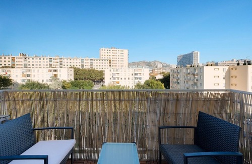 Saint-Giniez Apartment | GuestReady - Charming retreat with a balcony