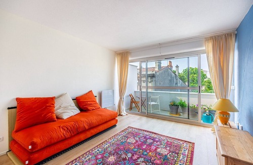 Nansouty-Saint-Genes Apartment | GuestReady - Charming retreat with a balcony