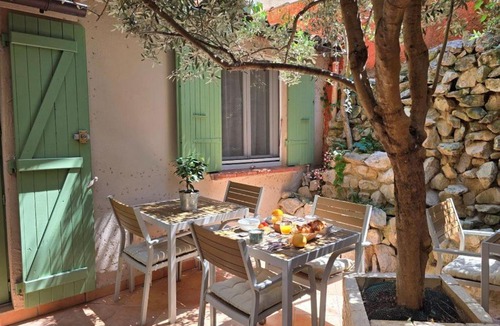 Avignon City Centre Hotel | Hôtel Le Colbert