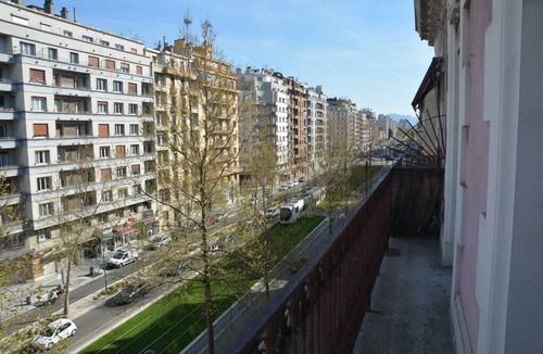 Quartier Chorier-Berriat Apartment | #H0 | Le Jaurès 🍊| T2 fully equipped | Balcony, wifi