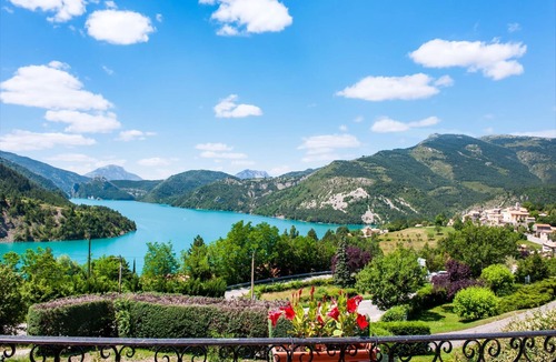 Saint-Julien-du-Verdon House | Holiday home in Saint-Julien-du-Verdon with garden