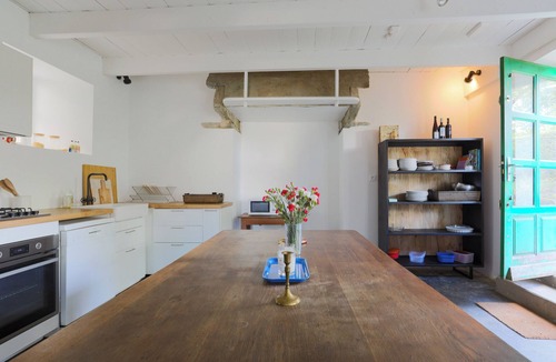 Locquirec House | Holiday Home 'Ker Ar Vro - Maison Atypique' with Wi-Fi