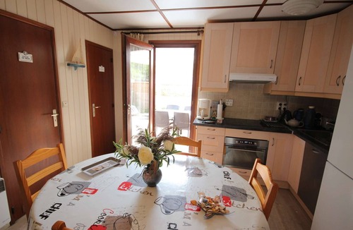 Portiragnes-Plage House | Holiday house with Airco for 6 people -500m from the sea -RESIDENCE TAMARIS -WIFI- Portiragnes.