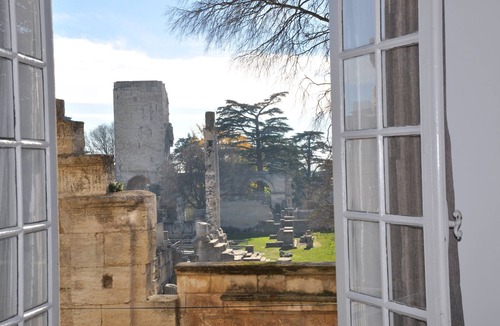 Arles City Centre Apartment | Holiday in Arles: Apartment with exceptional view of the Théâtre Antique