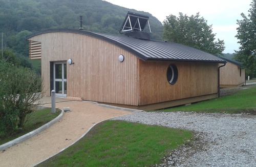 Menet Ski Chalet | HOLIDAY VILLAGE OF LAKE MENET/FACING LAKE 14 HECTARES