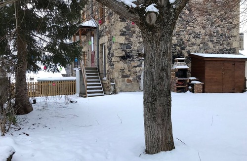 Saint-Nectaire Apartment | Holidays in the heart of volcanoes, Sancy-ski-rando