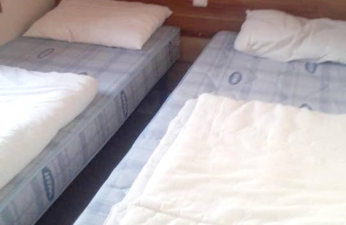 Coulanges House | Homerez - Beautiful bungalow for 6 ppl. with shared pool and terrace at Onzain