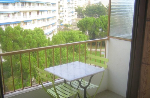 4th Arrondissement Apartment | Homerez - Beautiful studio for 2 ppl. with balcony at Marseille