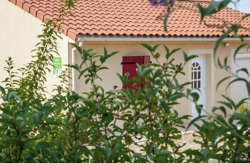 Fossemagne House | Homerez - Cosy House in Fossemagne with Garden and Terrace