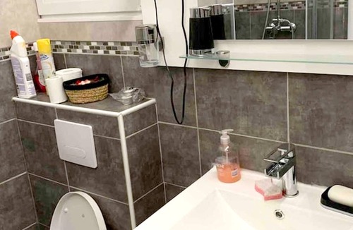 Montmuzard Apartment | Homerez - Nice studio for 3 ppl. with garden and terrace at Dijon