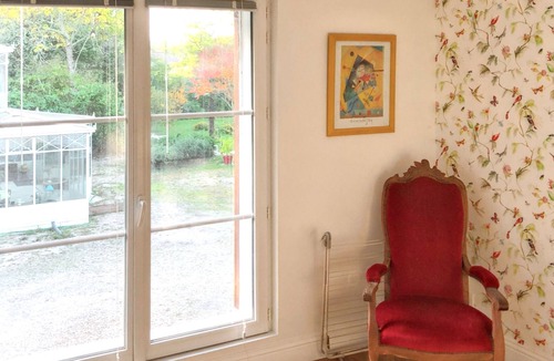 Le Pian-Medoc Apartment | Homerez - T2 with Garden in Le Pian-Médoc