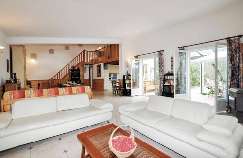 Montseret Villa | Homerez - Tranquil Villa in Montséret with Private Pool