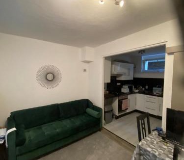 Montry House | Homewood - entire property for 6 people - 4 adults maximum - in village 10 min from Disneyland Paris & TGV RER A