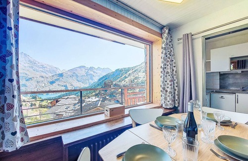 Les Almes Apartment | Horizon 2000 (Le Lac) by Interhome
