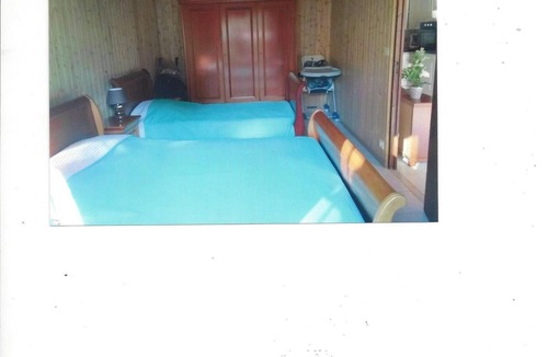 La Tour-dʼAuvergne House | House in a village close to all shops and ski resorts.