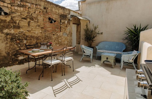 Chateauneuf-du-Pape House | House with Terrace, in the heart of Châteauneuf-du-pape Village