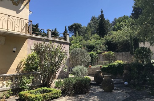 Pernes-les-Fontaines House | House with swimming pool and large garden in the heart of the village