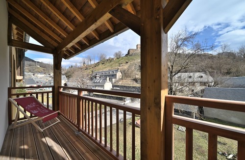 Peyragudes Apartment | Ideal Getaway at Lake Loudenvielle – Comfortable Apartment with Outdoor Activities