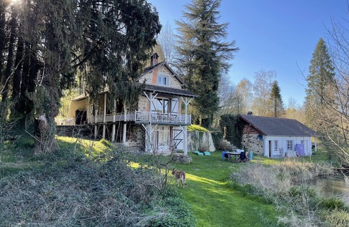 Ladignac le Long House | Idyllic house by lake at the gateway to the Dordogne (Périgord)