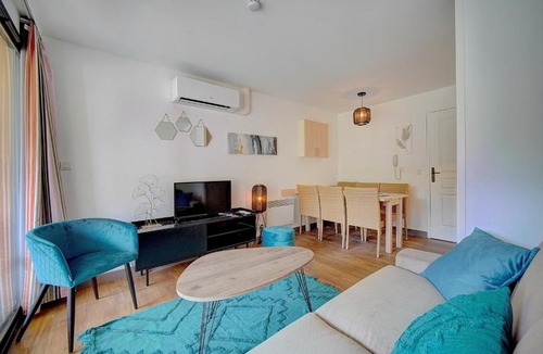 La Croix des Gardes Apartment | IMMOGROOM - 3 Rooms - Renovated - Pool - Air conditioning - Parking -