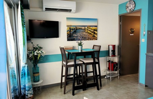 Frontignan Apartment | IMPREGNABLE VIEW ON THE PORT OF PLAISANCE - SEA 50 M