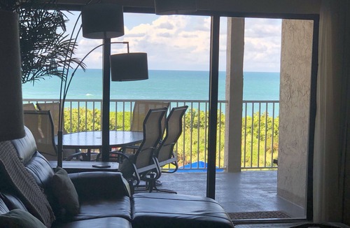 Stuart Condo | IRP Beachfront Paradise - Pets Welcome! Ocean Club Members - golf/tennis/fitness