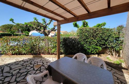 Portiragnes-Plage Villa | Jolie maison d'angle 4 couchages dans résidence privée à 300m de la mer PORTIRAGNES PLAGE LRHP47