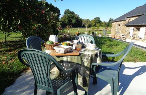 Saint-Pierre-de-Plesguen Bed & Breakfast | Ker Adsav o'naturel