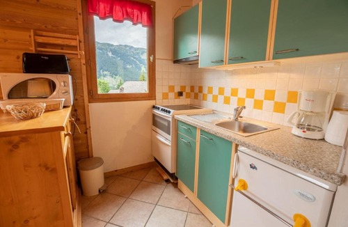 Meribel Village Apartment | L'Arlésienne Wifi Parking commun