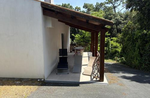 Domino Villa | L ESCIL Domino 500m de la plage by Edgar et Alfred