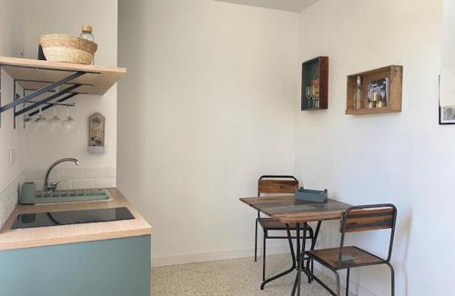 Lamballe Apartment | l'immeuble du petit pont