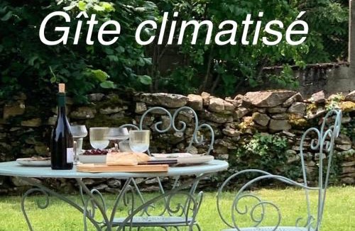 Theize House | L'instant Beaujolais 2 ou 4 personnes Logis cosy balnéo vue jardin