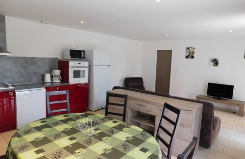 Casteljau Apartment | La Beaume 3-star gîte in southern Ardèche