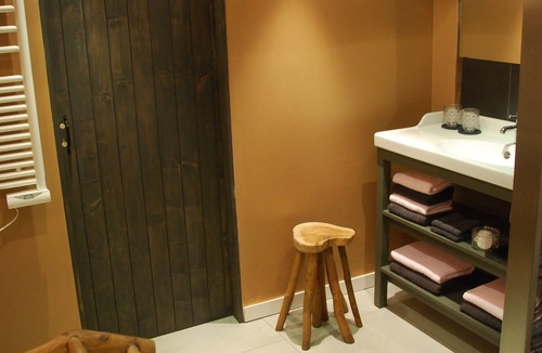 Moyaux House | La Bergerie Suite B&B / self catering pet friendly